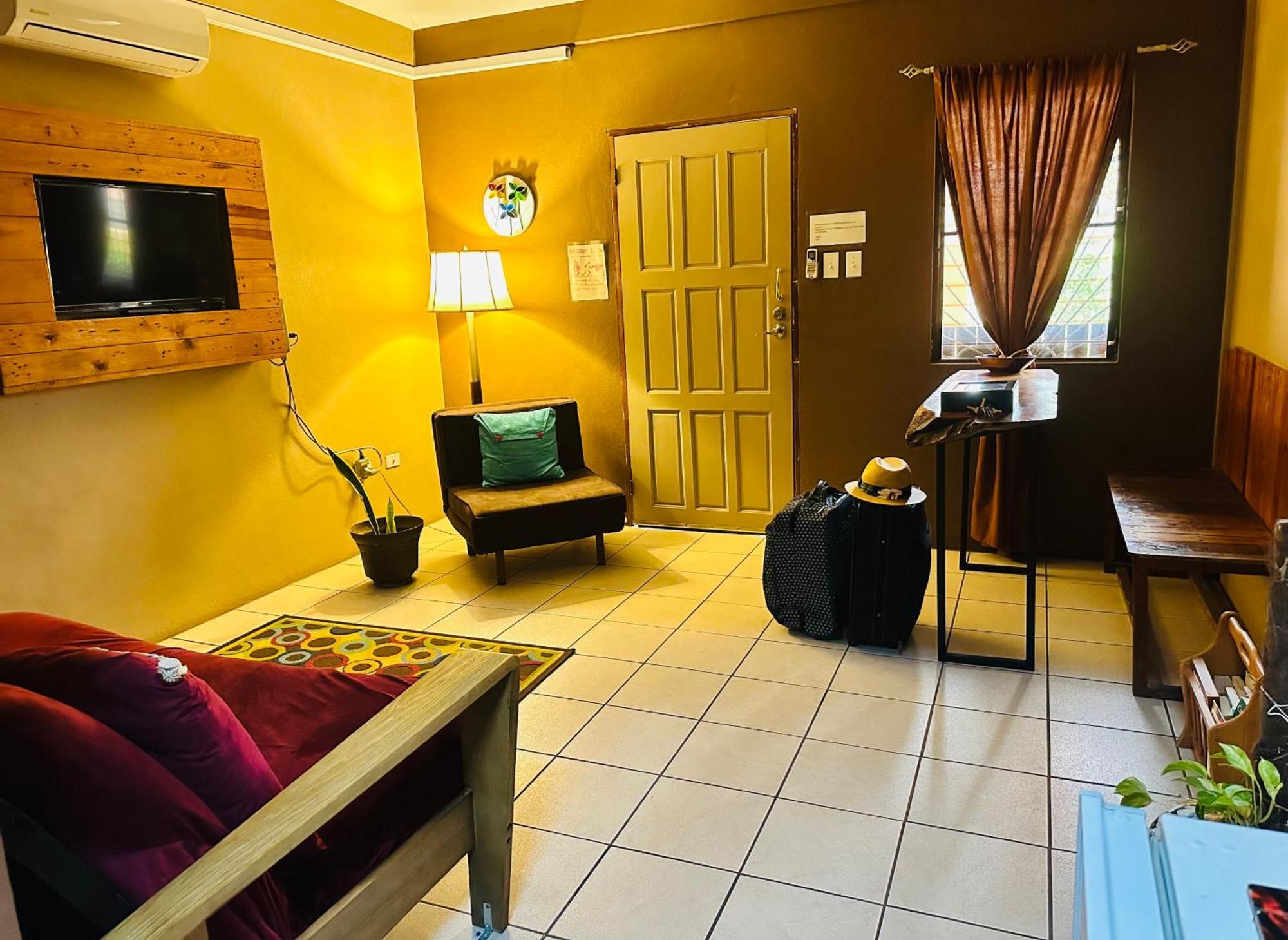 City Garden 2 Apartment Belize City Extérieur photo
